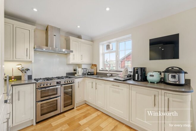 Springpark Drive, Beckenham, BR3