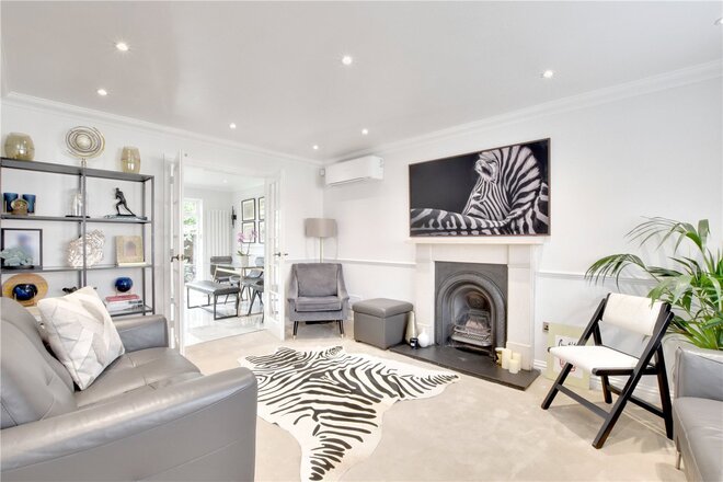 Crosier Close, Blackheath, SE3