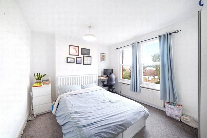 Rosebery Gardens, London, N8