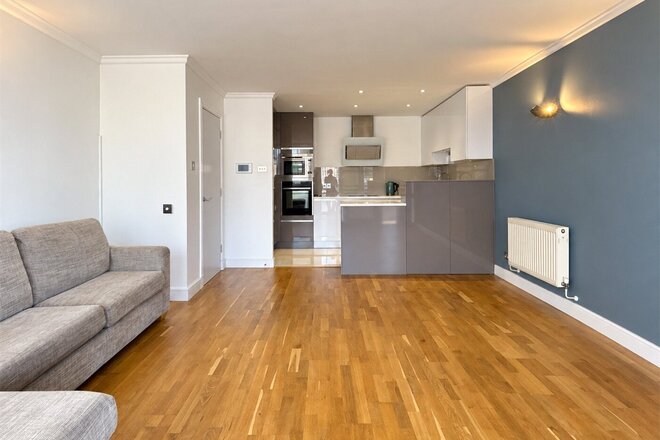 Rotherhithe Street, London, SE16