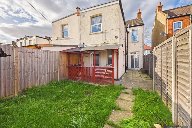 Locket Road, Harrow, HA3
