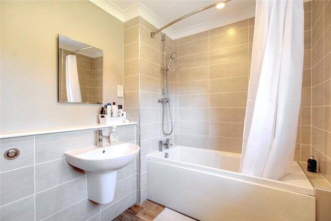 Northcroft, Brooke, NR15
