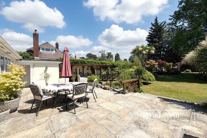 Crescent Walk, Ferndown, BH22