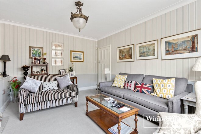 Claremont Park, Finchley, N3
