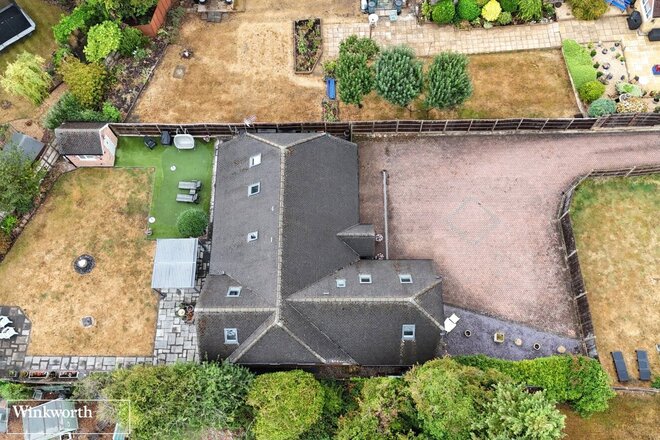 Buckskin Lane, Hampshire, RG22
