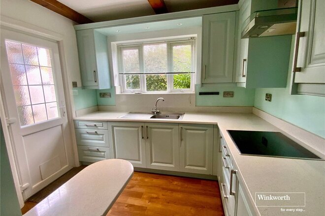 Island View Avenue, Dorset, BH23
