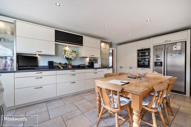 Wallis Road, Hampshire, RG21