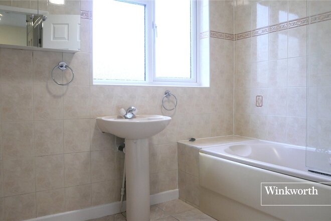 Ashurst Road, Cockfosters, EN4