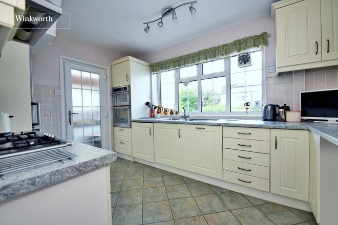 Northey Avenue, Sutton, SM2