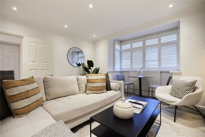 Lordship Lane, East Dulwich, SE22