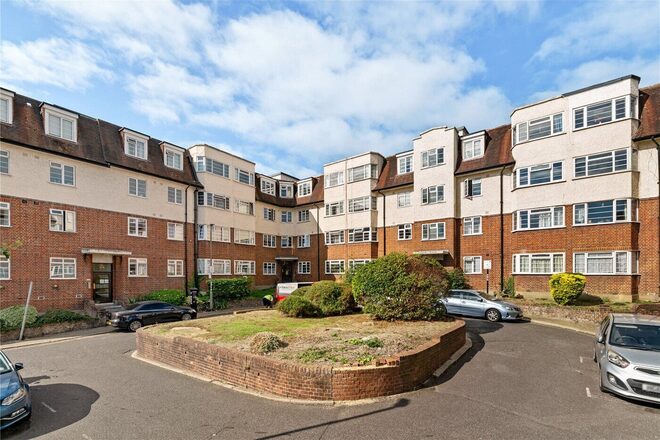 Holmbury Court, London, SW17