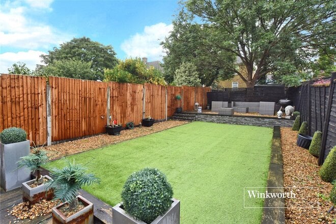 Rougemont Avenue, Morden, SM4