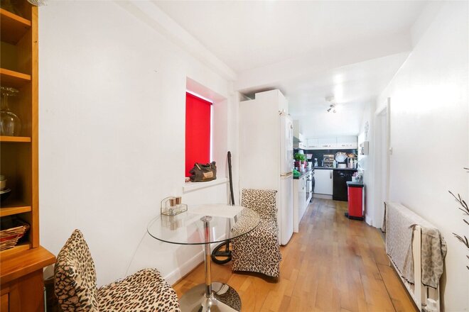 St. John's Grove, London, N19
