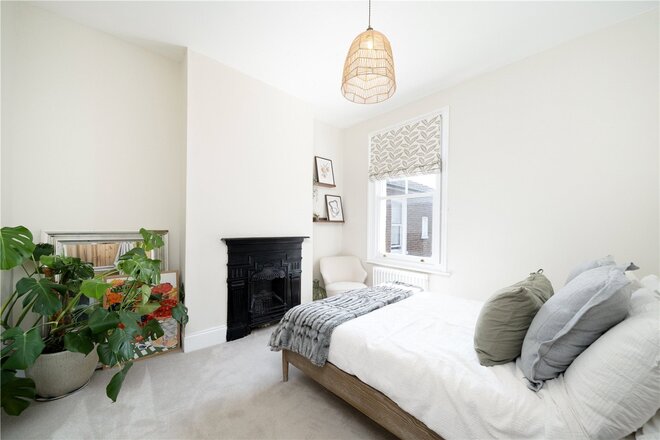 Southfield Road, London, W4