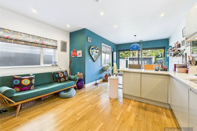 Tolworth Park Road, Surbiton, KT6