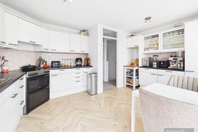 Eaton Drive, Kingston upon Thames, KT2