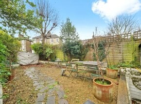 Tufnell Park Road, London, N19
