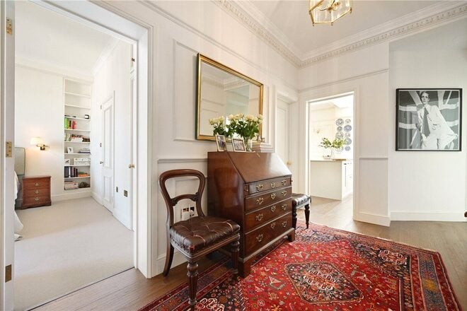 Cleveland Gardens, London, W2