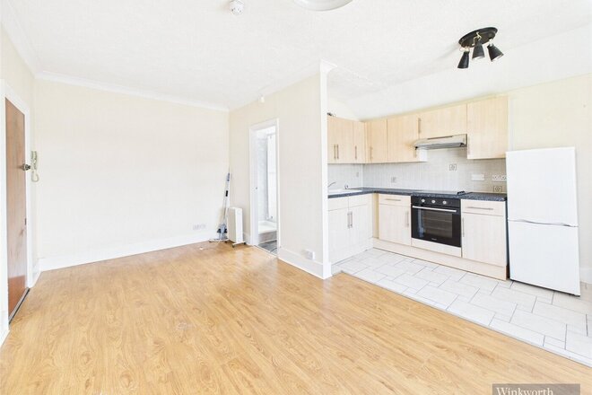 Ewell Road, Surbiton, KT6