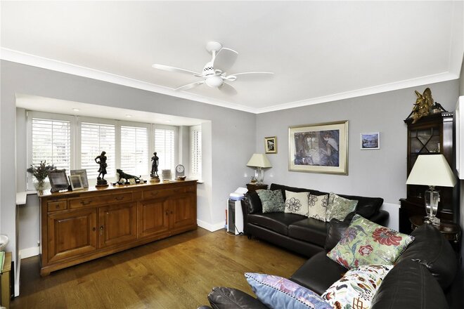Hazelwood Close, London, W5