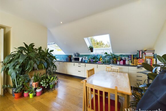 Cumberland Road, London, W3