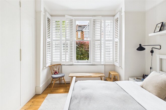 Fawnbrake Avenue, London, SE24