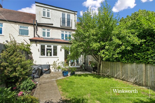 Alan Drive, Barnet, EN5
