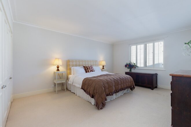 Point Pleasant, London, SW18