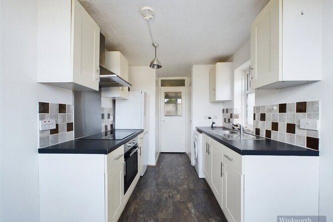 Oakwood, Surbiton, KT5