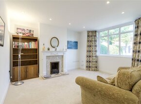 Oaklands Drive, Northampton, NN3