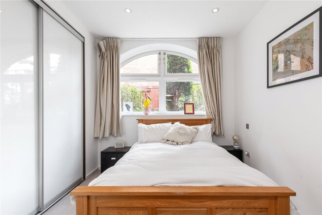 Drummond Way, London, N1