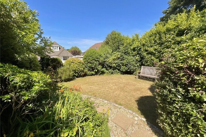 East Cliff Way, Dorset, BH23