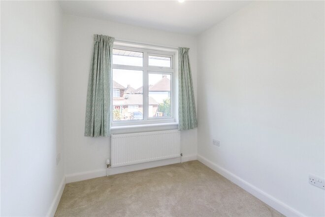 Oaklands Drive, Northampton, NN3