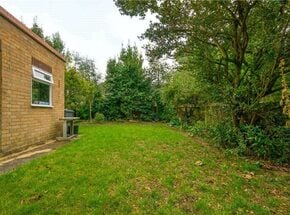 Trevelyan Gardens, London, NW10