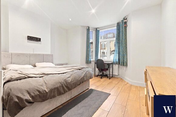 Station Road, Finchley, N3