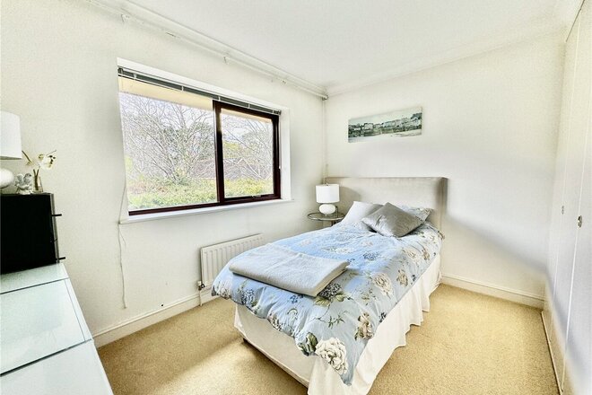 Roslin Gardens, Bournemouth, BH3