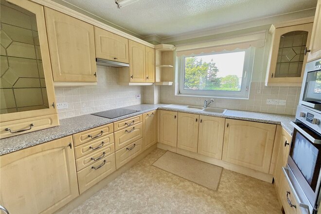 Wharncliffe Road, Dorset, BH23