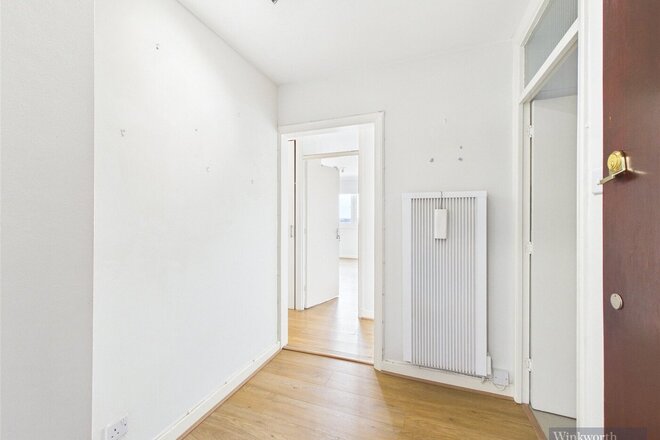 Eaton Drive, Kingston upon Thames, KT2