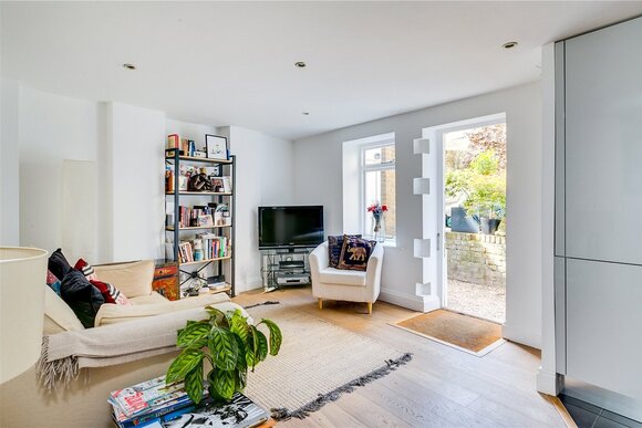 Waldemar Avenue, London, SW6
