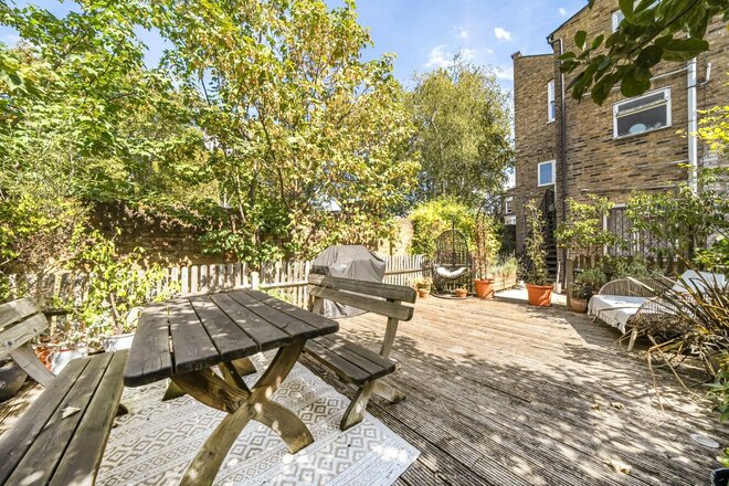 Casella Road, London, SE14