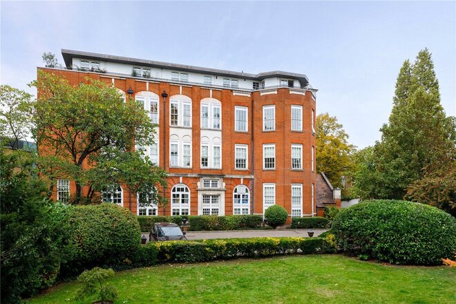 West Hill, London, SW15