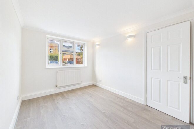 Coombe Road, New Malden, KT3