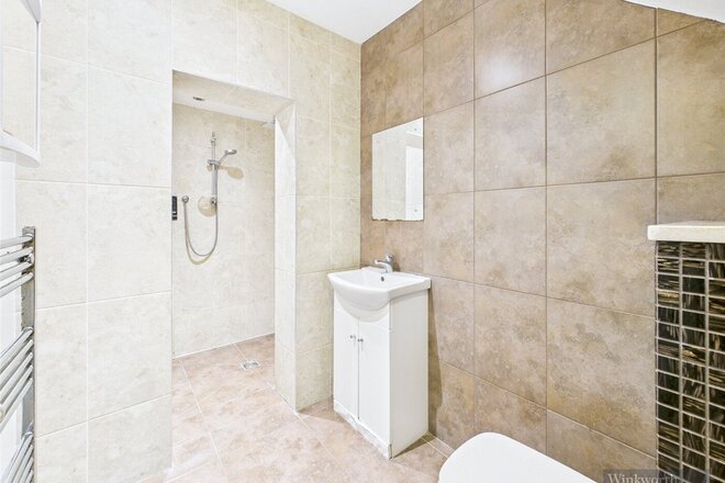 Maple Road, Surbiton, KT6