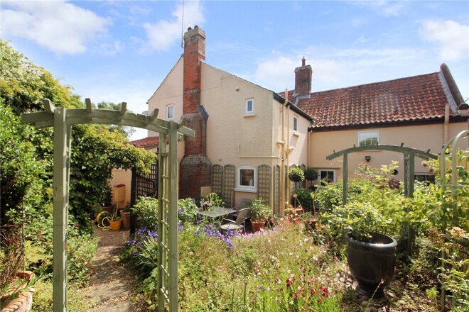 Reydon, Suffolk, IP18