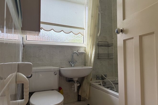 Gorse Close, Northamptonshire, NN2