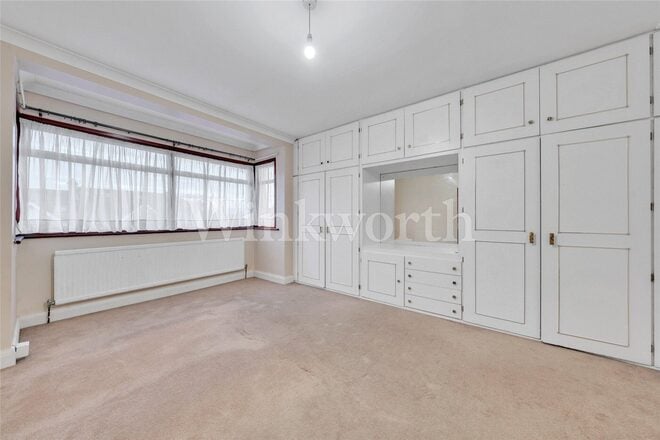 Montpelier Rise, London, NW11