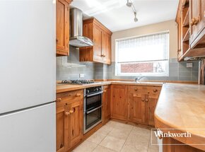 Cameron Close, Whetstone, N20