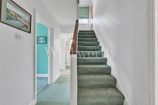 Sanderstead Avenue, London, NW2