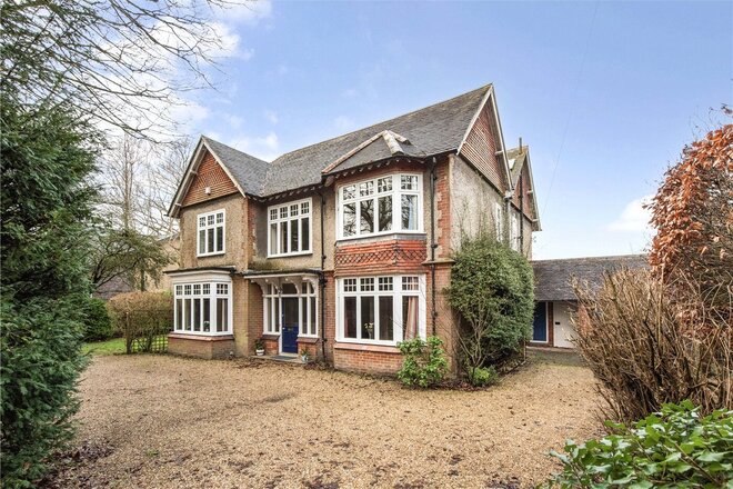 Chilbolton Avenue, Hampshire, SO22