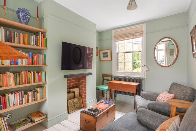 Walcot Square, London, SE11